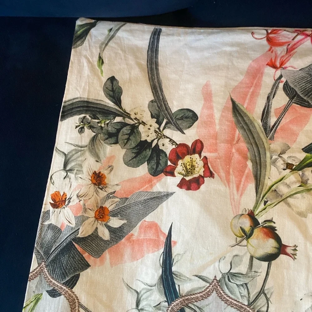 Vineet Bahl Anthropologie 26x26 Euro Sham Pillow Covers Floral Embroidered [1]